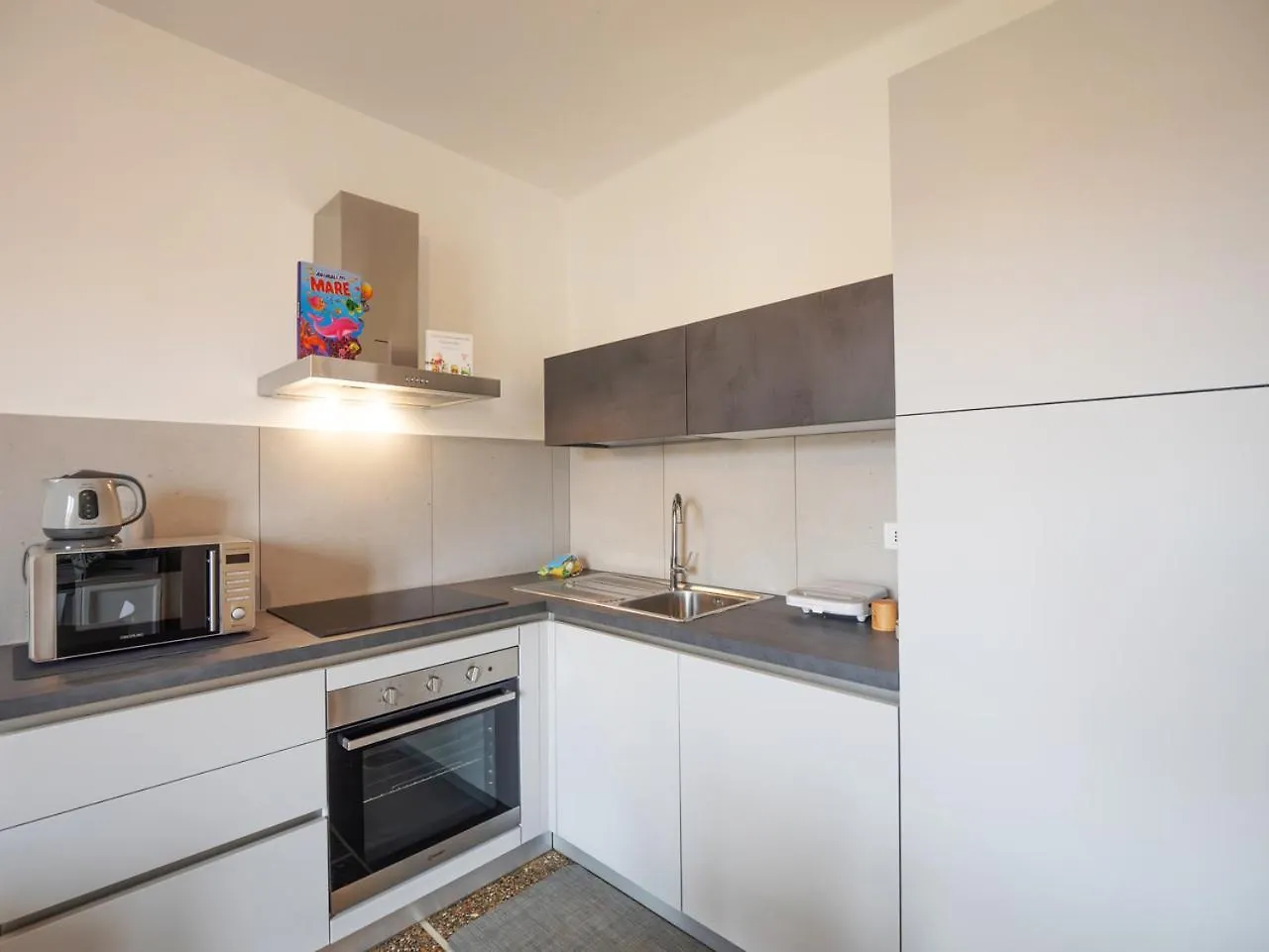 Babyaccommodation Family City II Pietra Ligure Apartment